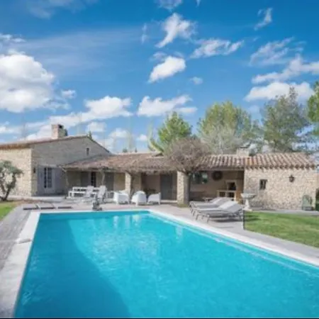Avec Piscine A Gordes, En Provence Villa *